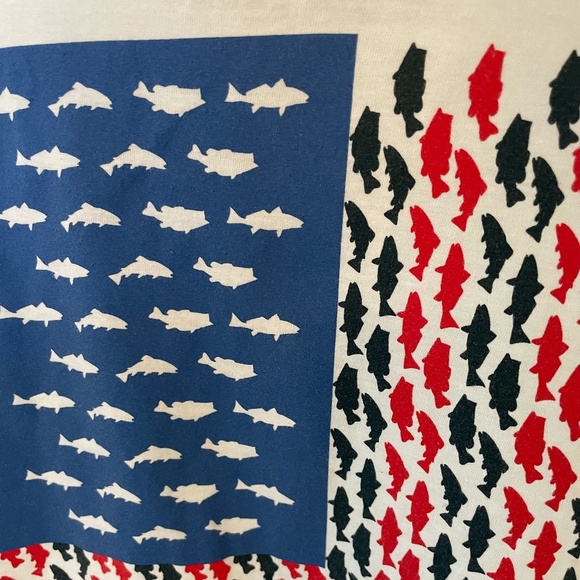 COLUMBIA FISH STARS & STRIPES DESIGN T SHIRT XL - Picture 2 of 5